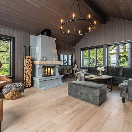 With Jacuzzi On Holiday home Lifjell