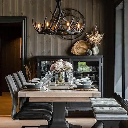 With Jacuzzi On Holiday home Lifjell